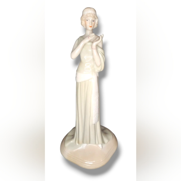Porcelain Flapper Girl Figurine - Picture 1 of 10